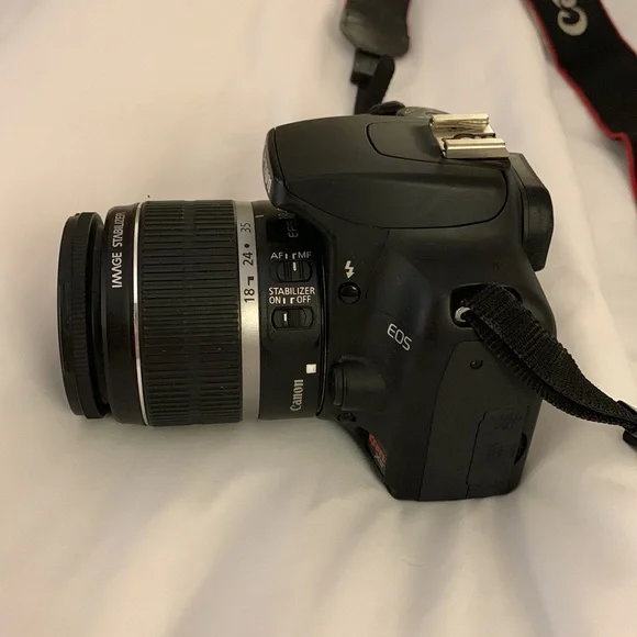 CANON REBEL XS EOS Digital Camera pop out  display screen IMAGE STABILIZER LENSE - Picture 5 of 16